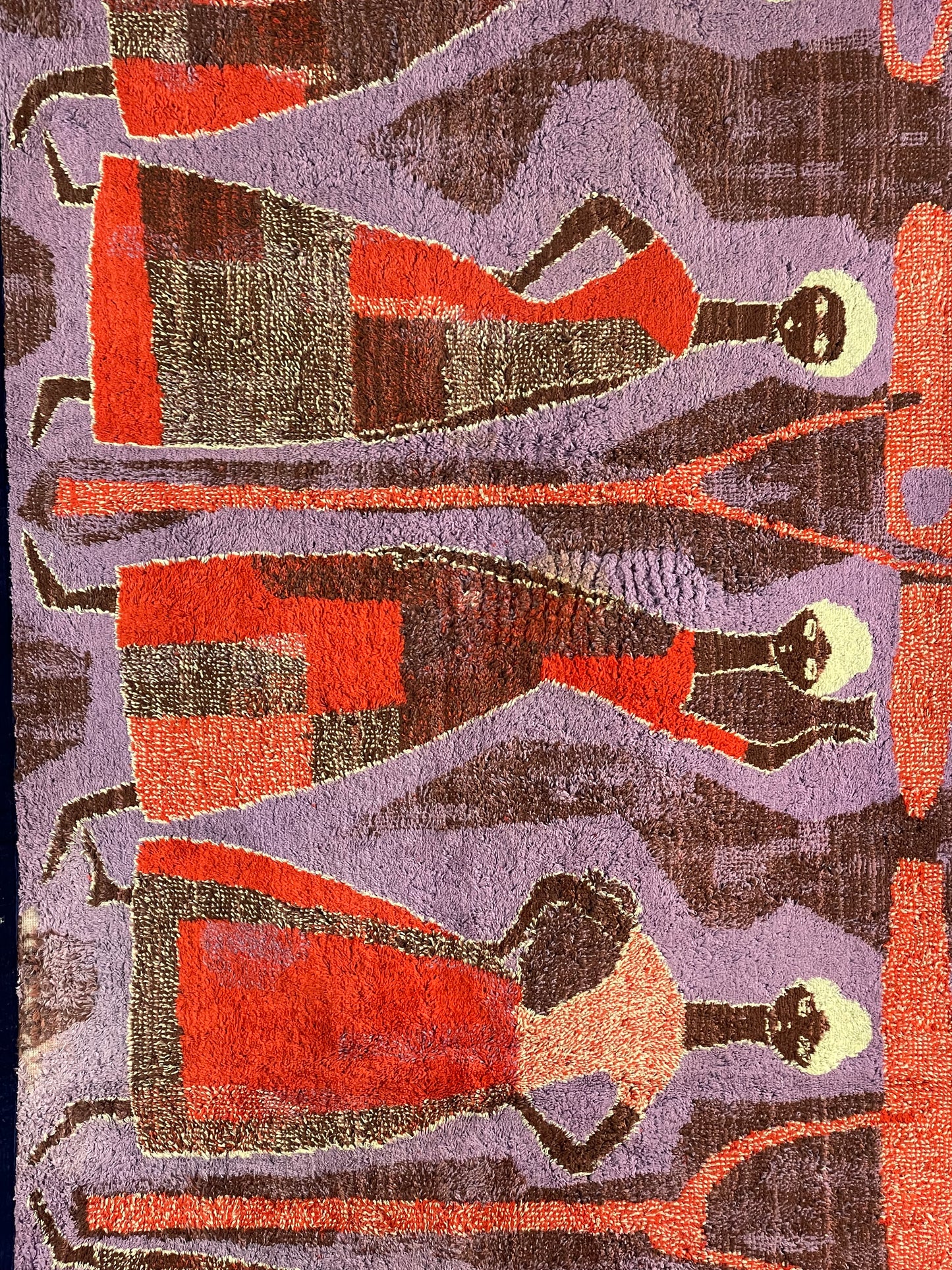 "Women with baskets and jugs" wonderful retro wall carpet in purple/red/brown shades