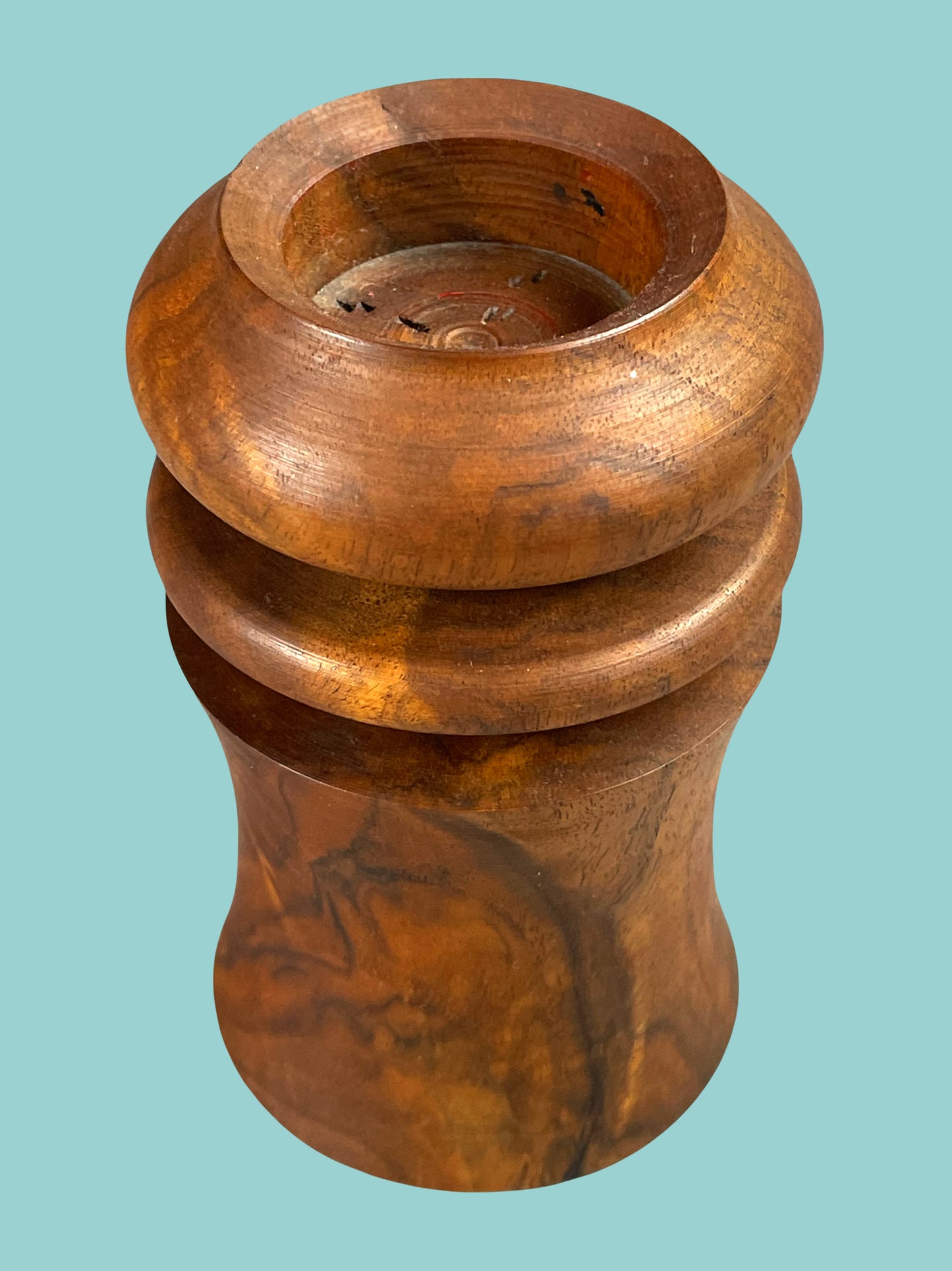 Timeless chic walnut single candle holder