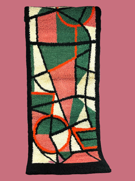 Vibrant geometric vintage wall carpet