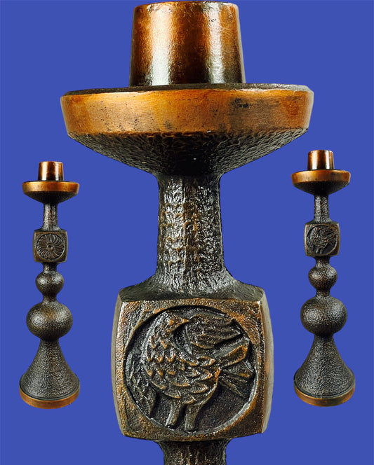 Single molded red copper candleholder with hammered motifs
